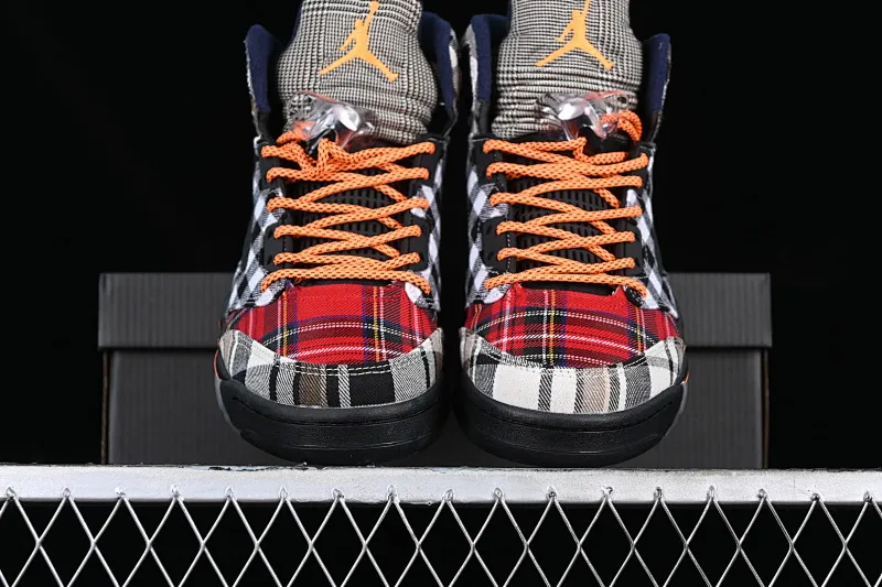 All categories Air Jordan Jordan series basketball shoes Air Jordan 5 Air Jordan 5 Retro "Plaid" AJ5 Joe 5 Christmas Carnival Scottish plaid fabric FD4814-008